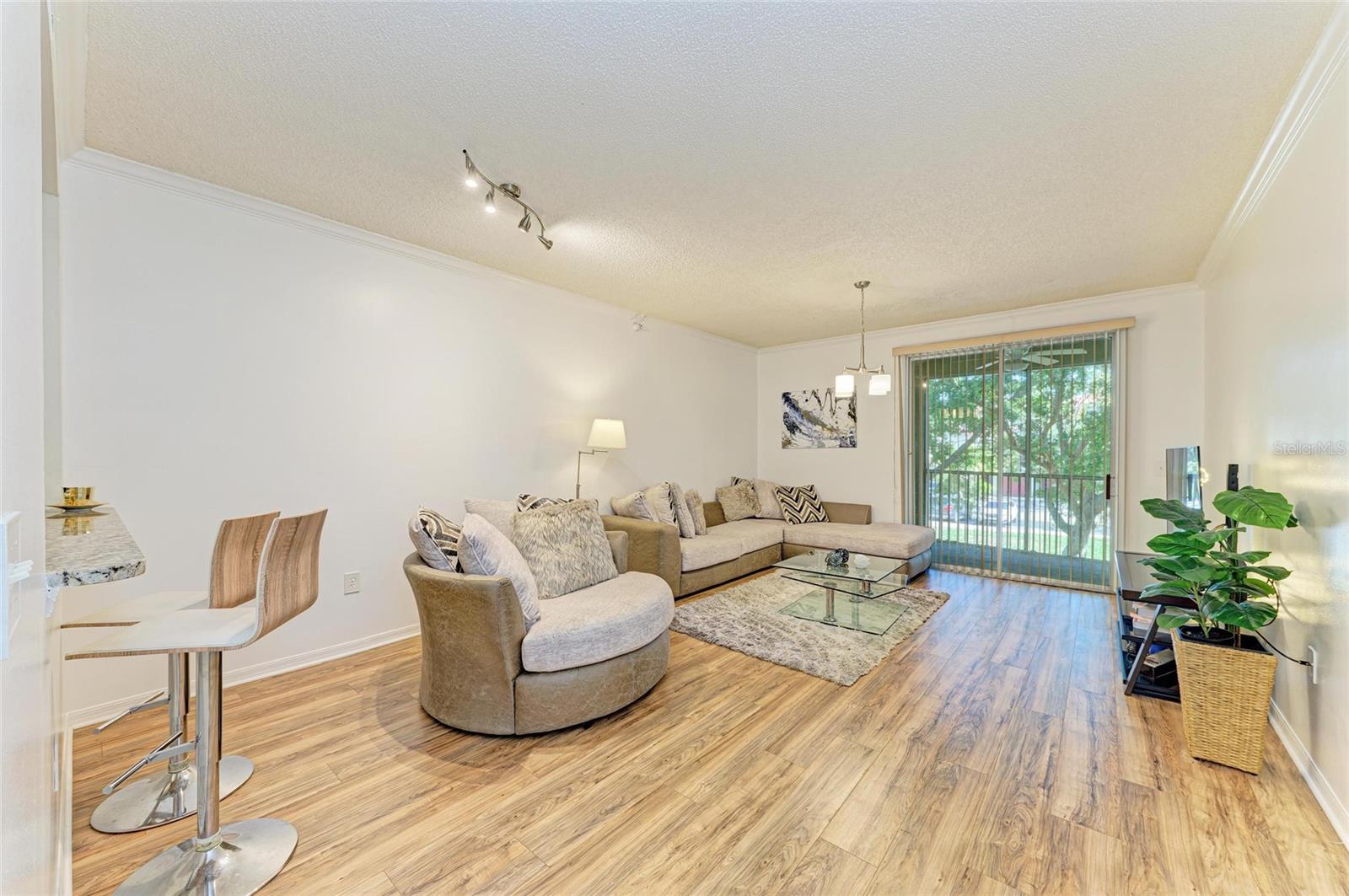 Image 15 of 49 For 5001 Baraldi Circle 22-202