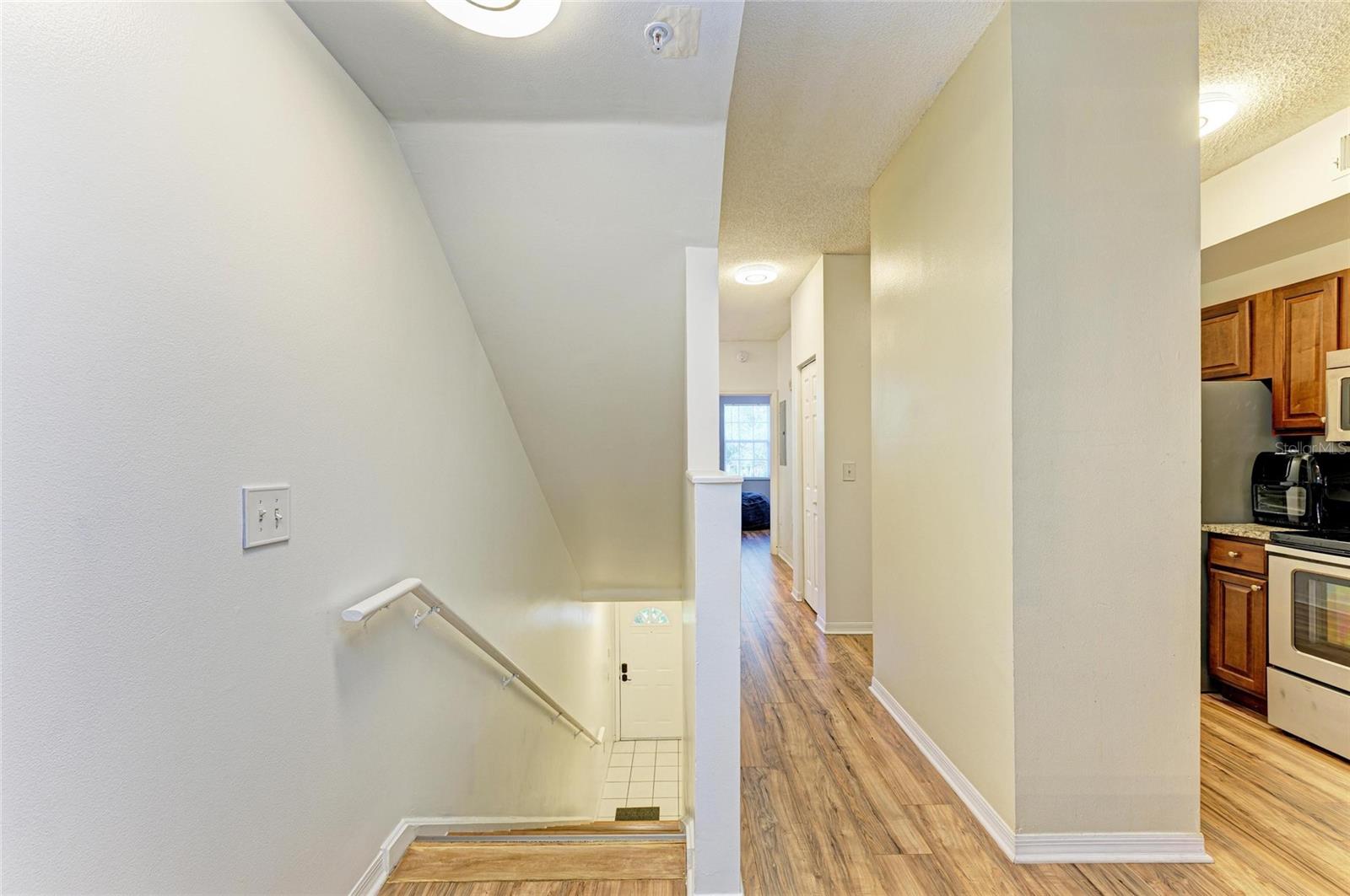 Image 21 of 49 For 5001 Baraldi Circle 22-202