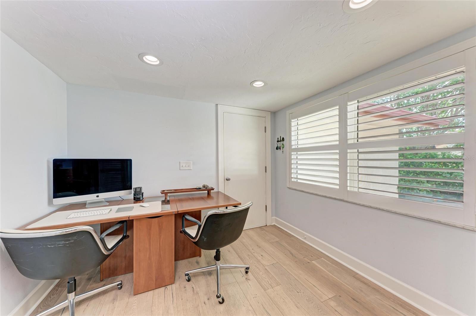 Image 12 of 38 For 6111 Courtside Drive