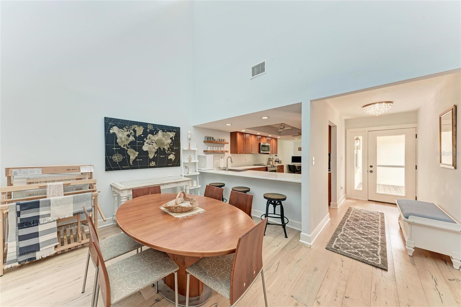 Image 15 of 38 For 6111 Courtside Drive