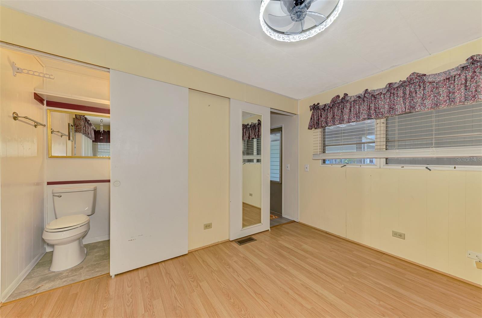 Image 20 of 32 For 226 3rd St. East