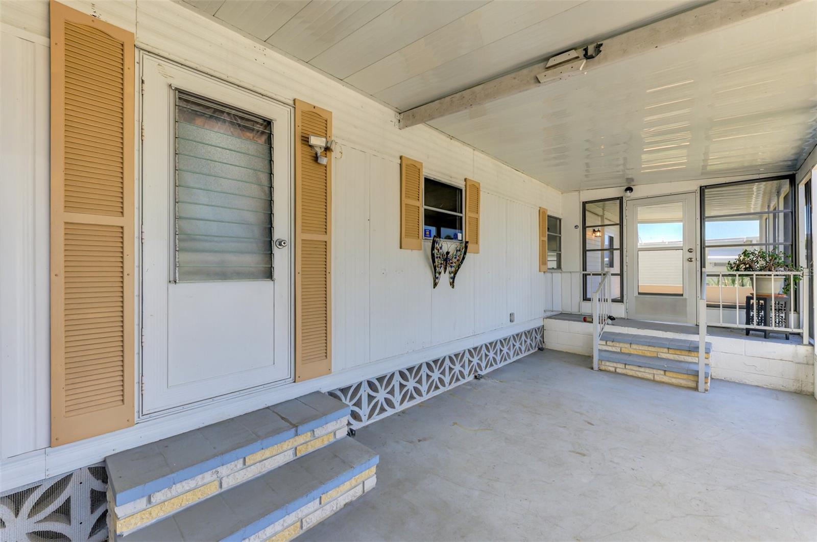 Image 4 of 32 For 226 3rd St. East