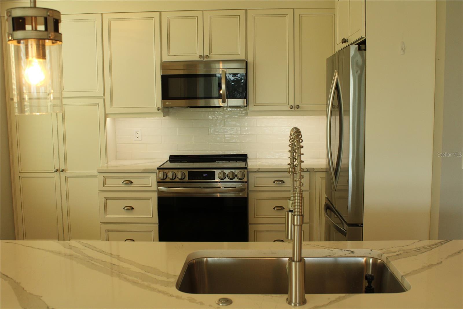 Image 3 of 44 For 4410 Fairways Boulevard 208