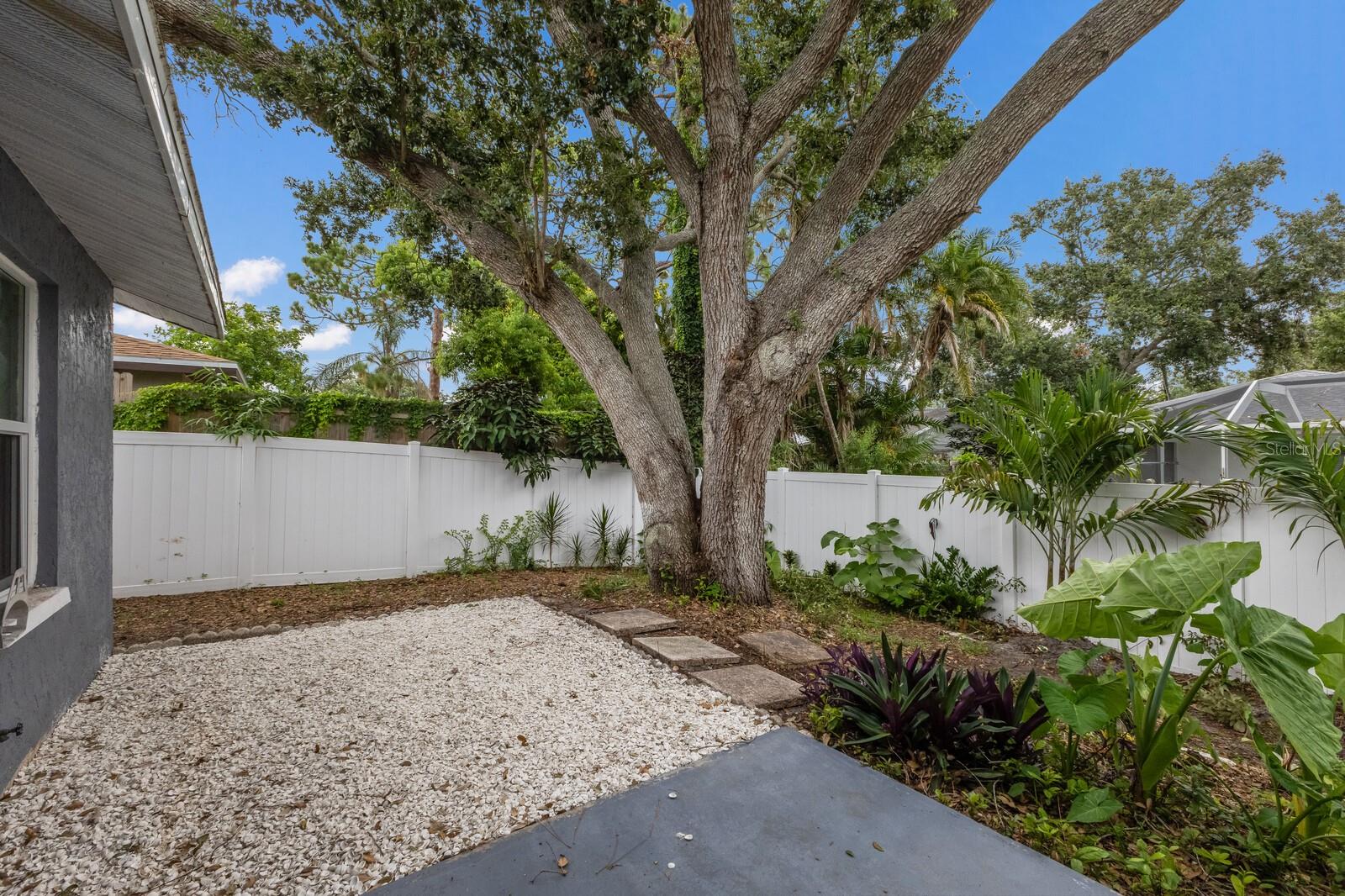 Image 19 of 48 For 8985 Pohoy Avenue