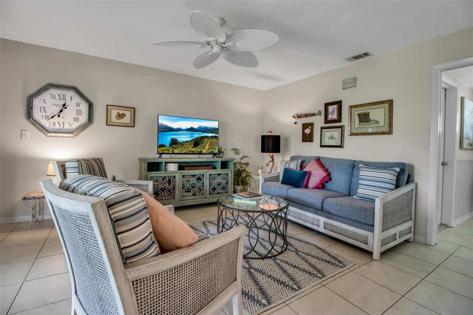 Image 11 of 28 For 7404 14th Avenue W