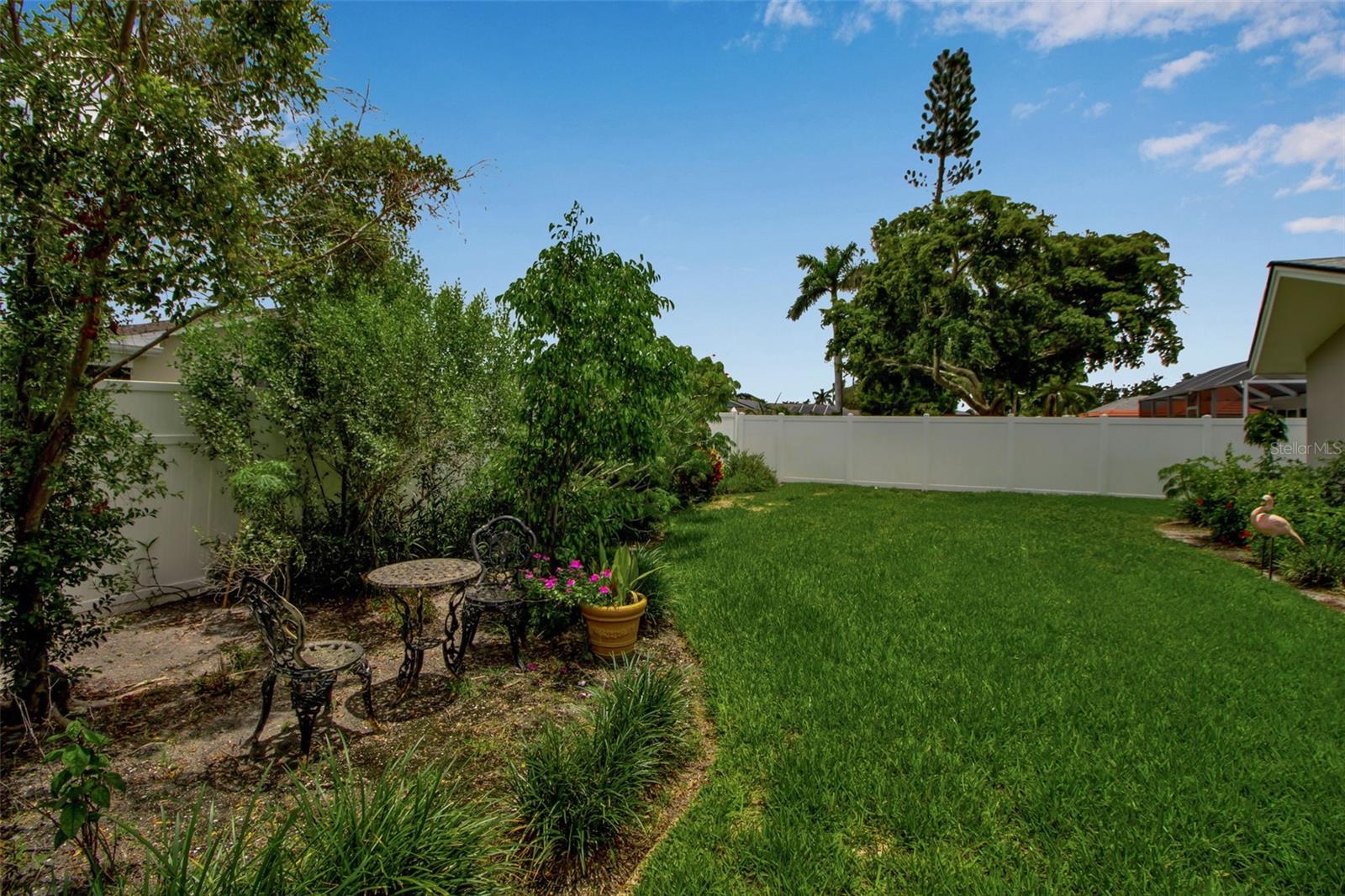 Image 7 of 28 For 7404 14th Avenue W