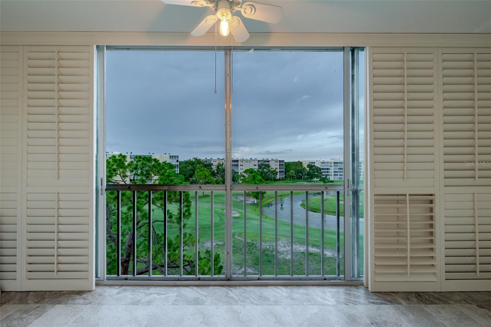 Image 33 of 81 For 3680 Ironwood Circle 603l