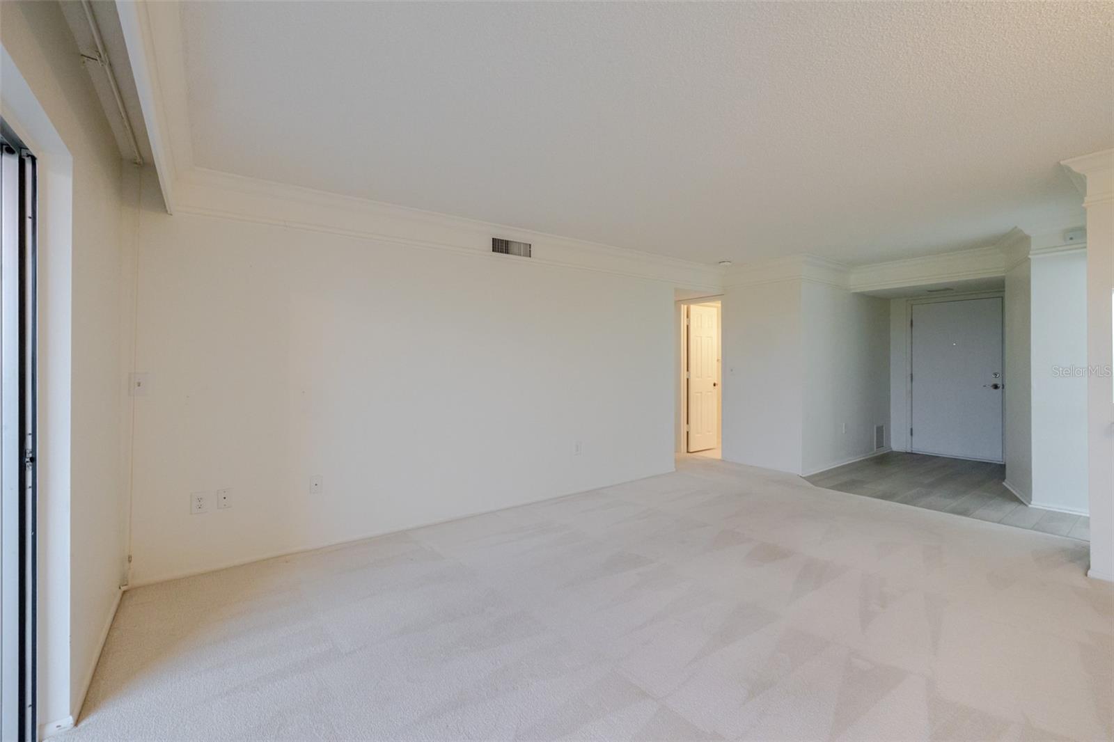 Image 41 of 81 For 3680 Ironwood Circle 603l