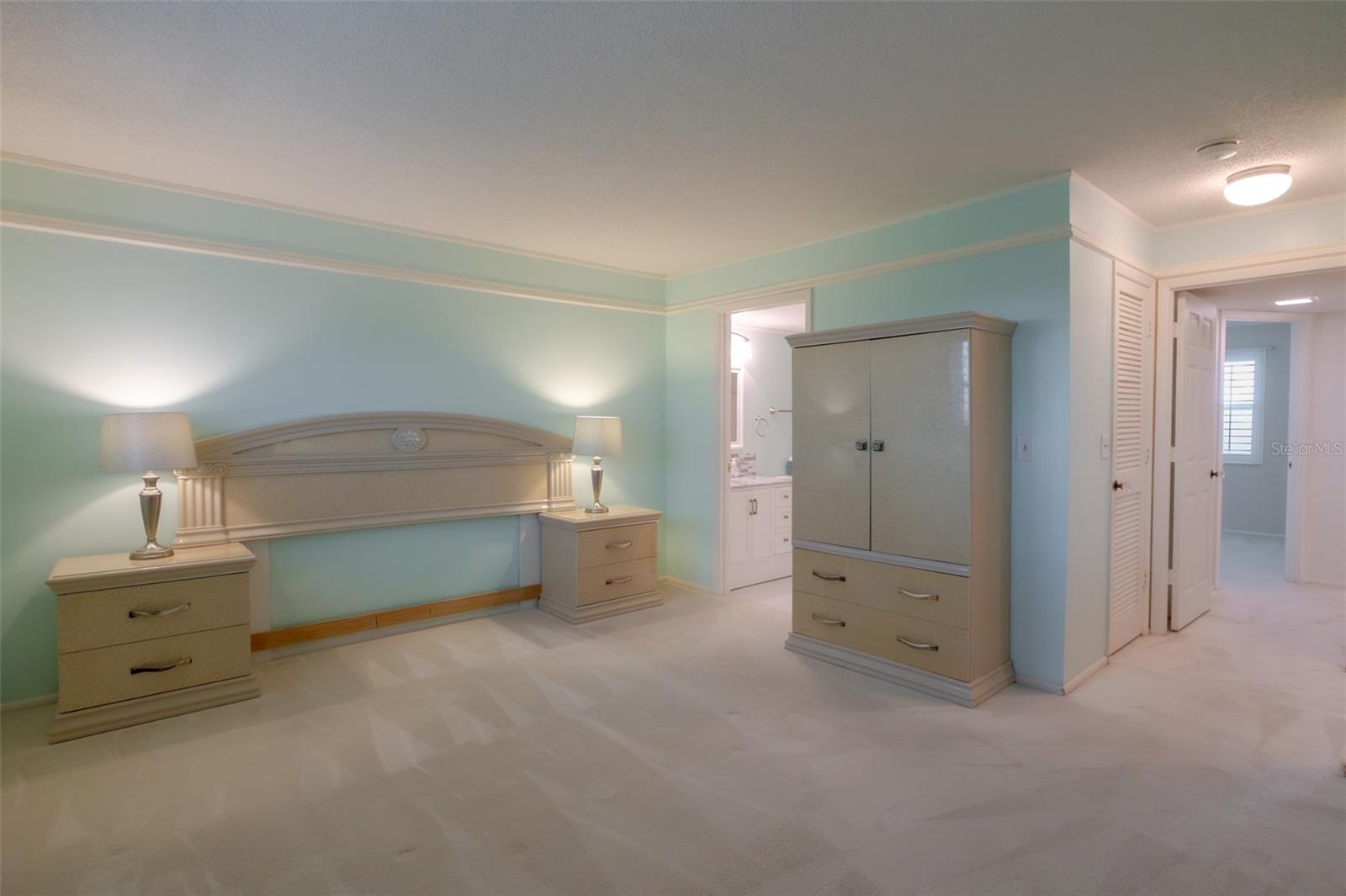 Image 47 of 81 For 3680 Ironwood Circle 603l