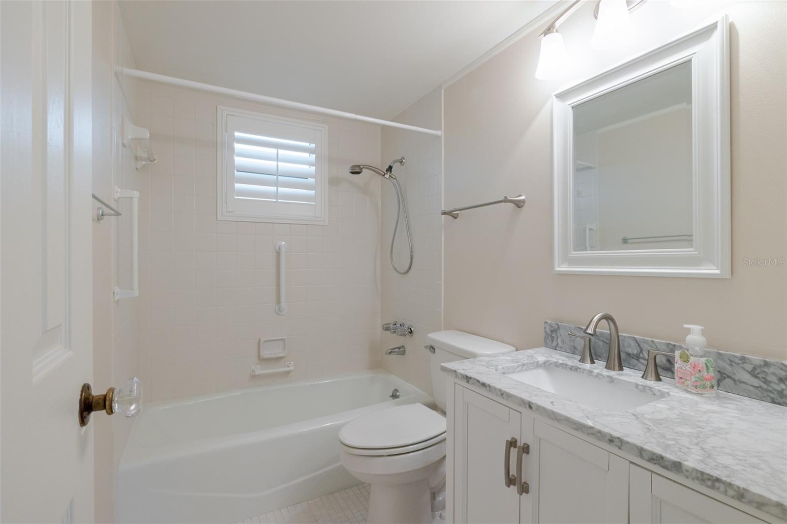 Image 61 of 81 For 3680 Ironwood Circle 603l