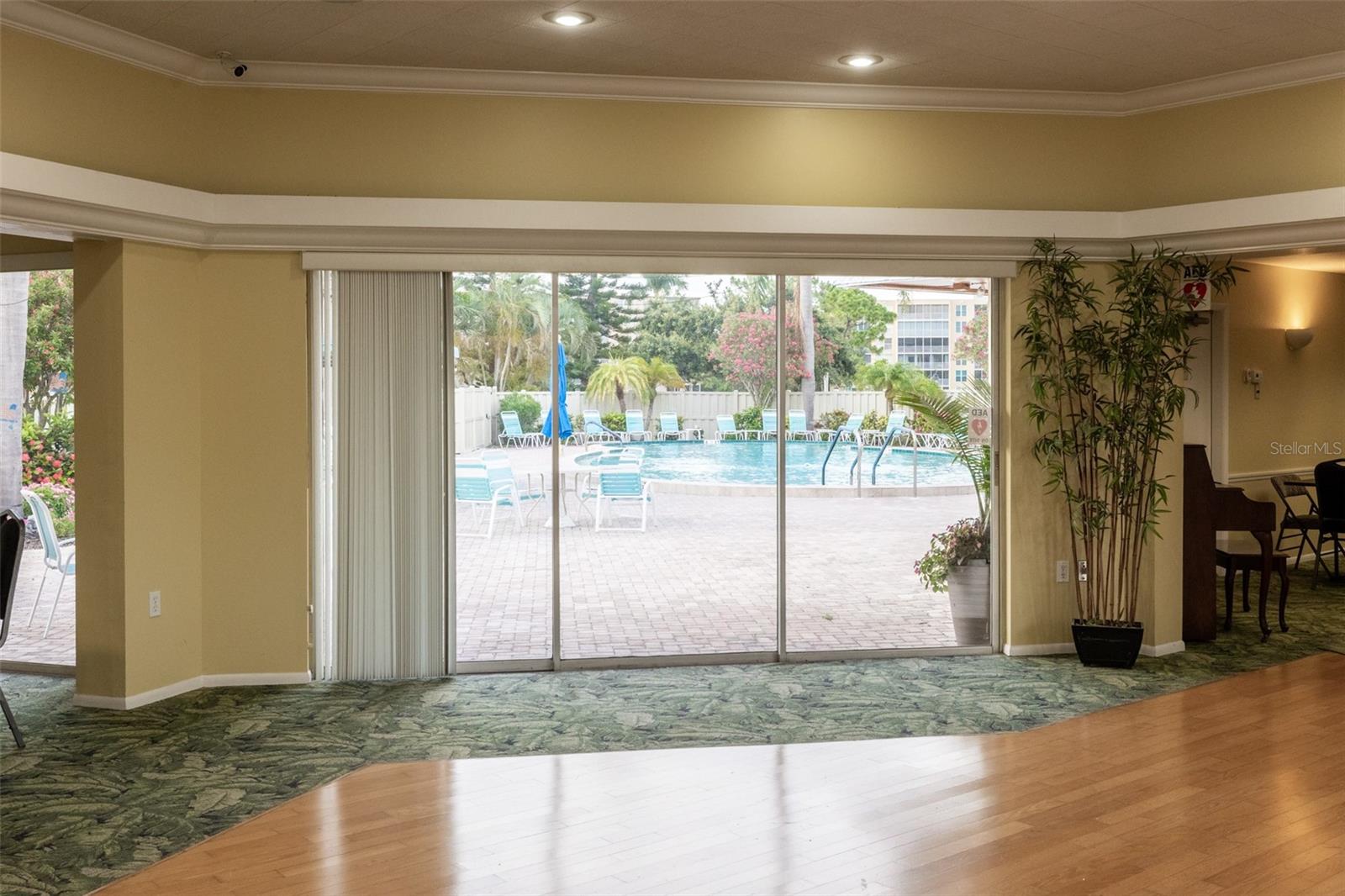 Image 78 of 81 For 3680 Ironwood Circle 603l