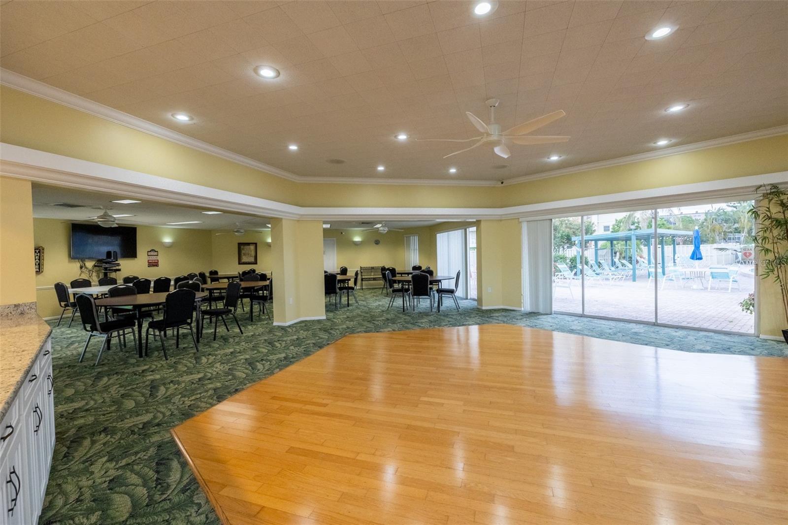 Image 80 of 81 For 3680 Ironwood Circle 603l