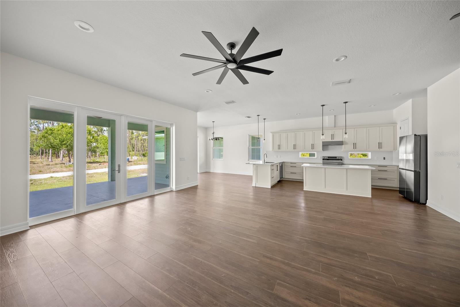Image 39 of 64 For 8146 Tropicaire Boulevard