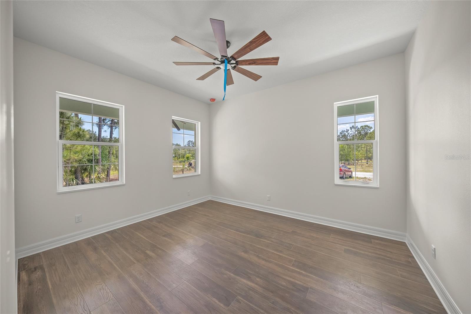 Image 45 of 64 For 8146 Tropicaire Boulevard