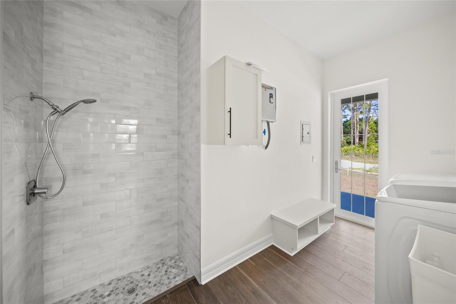 Image 48 of 64 For 8146 Tropicaire Boulevard