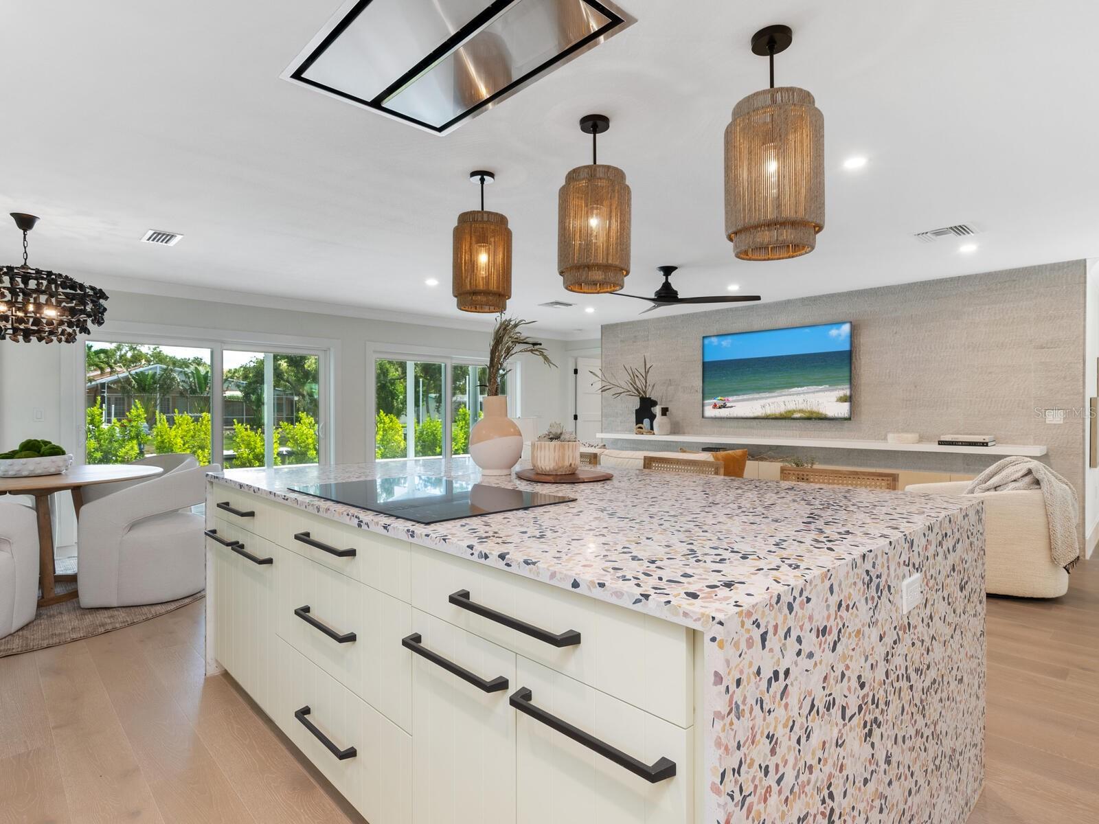 Image 11 of 55 For 1031 Contento Street