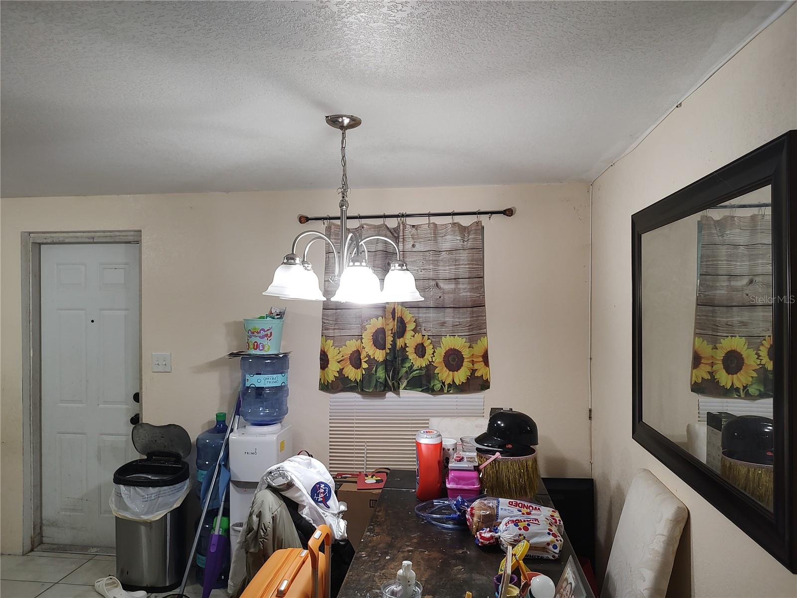 Image 7 of 27 For 1423 17th Avenue E