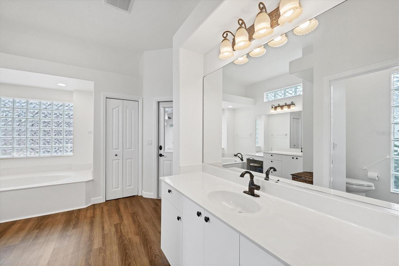 Image 16 of 92 For 2518 Dick Wilson Drive