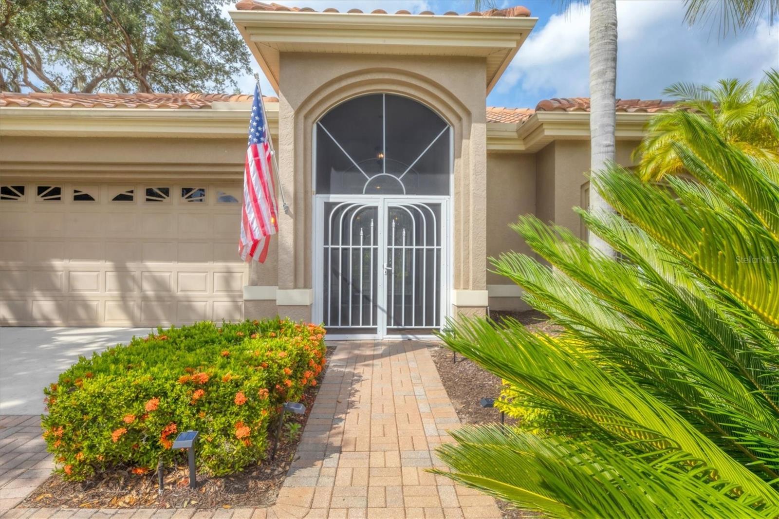 Image 4 of 92 For 2518 Dick Wilson Drive