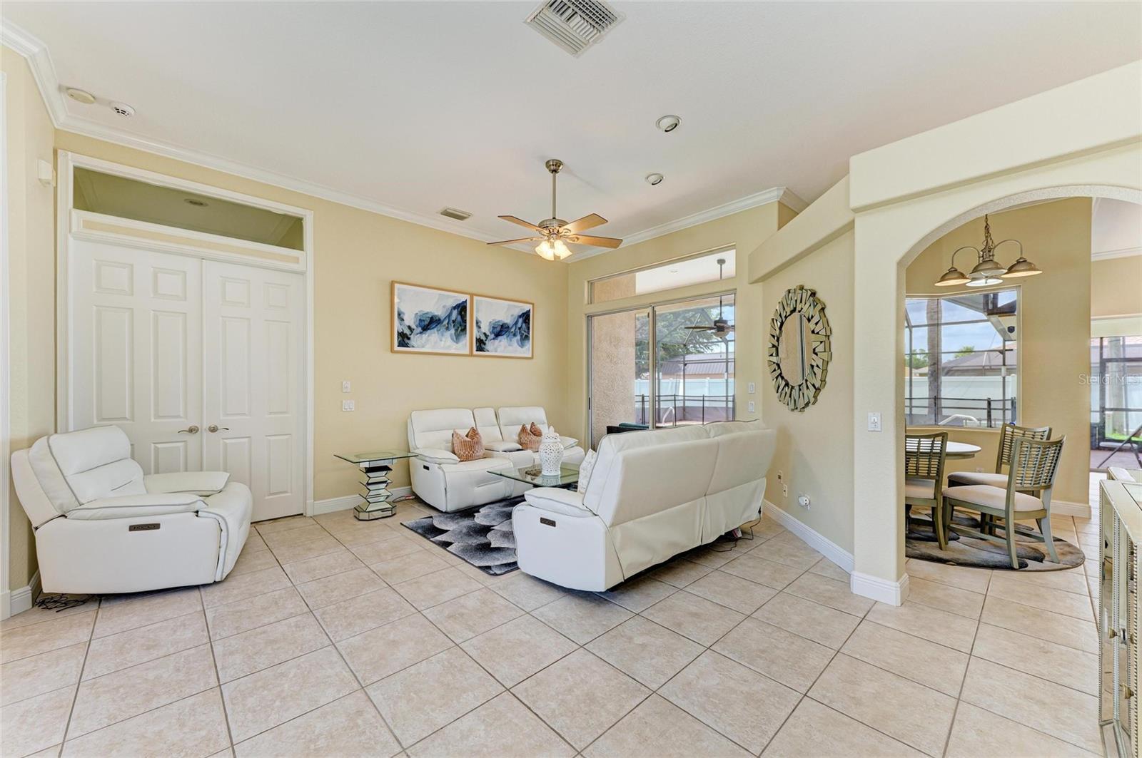 Image 10 of 60 For 23136 Langdon Avenue