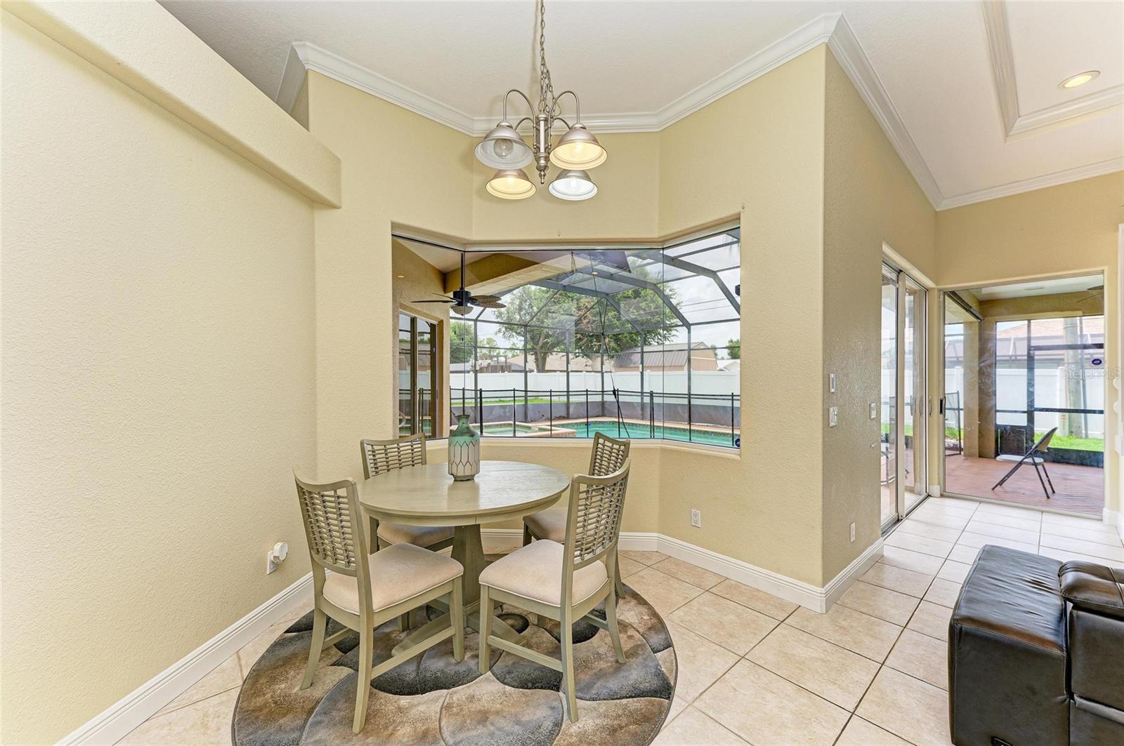 Image 12 of 60 For 23136 Langdon Avenue