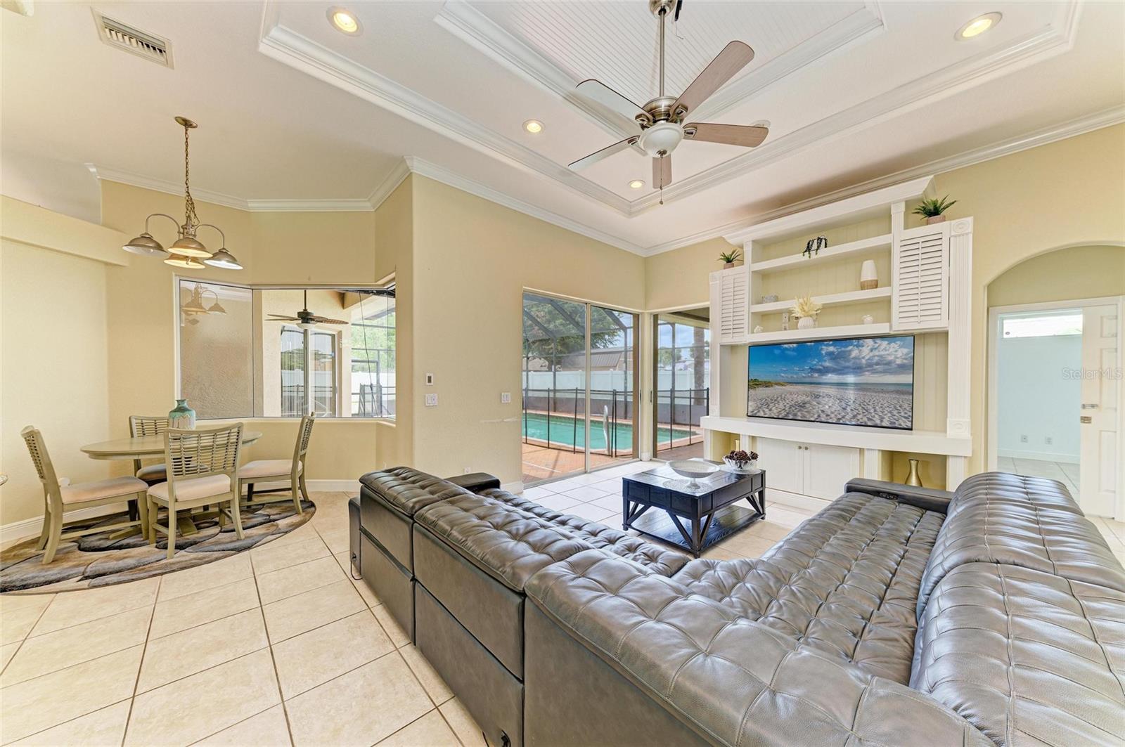 Image 15 of 60 For 23136 Langdon Avenue