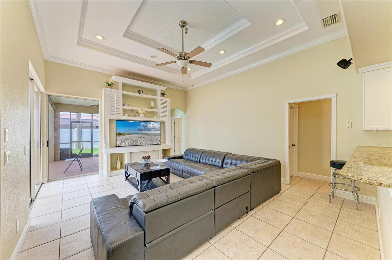 Image 16 of 60 For 23136 Langdon Avenue