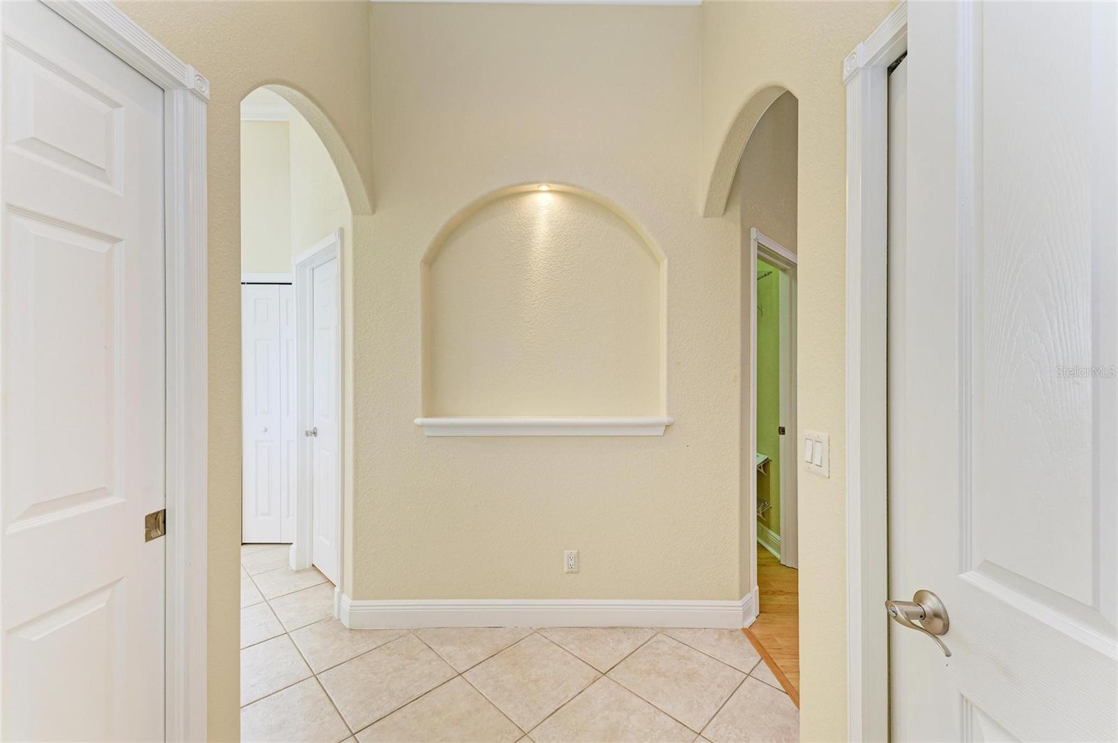 Image 17 of 60 For 23136 Langdon Avenue