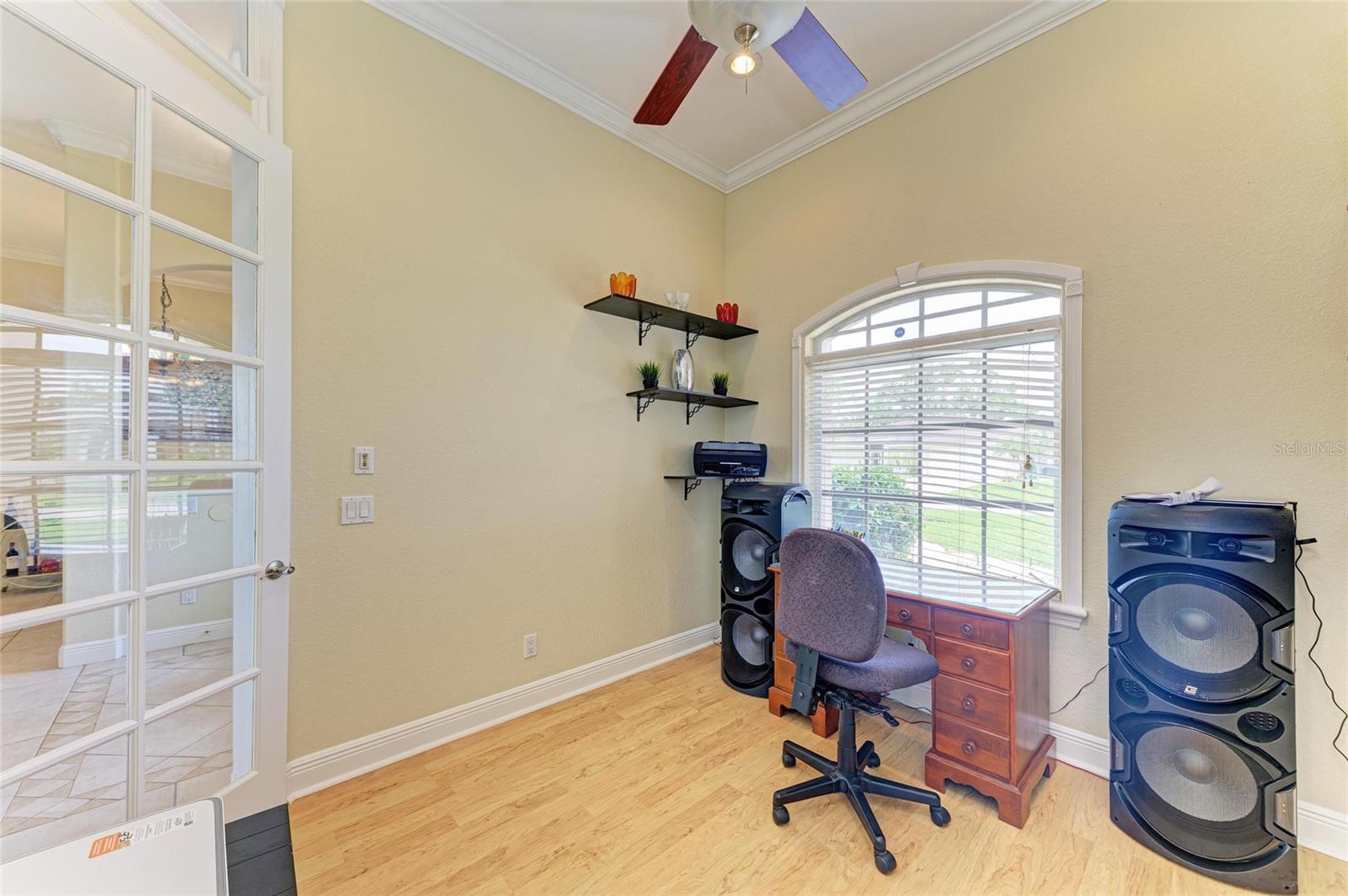 Image 19 of 60 For 23136 Langdon Avenue