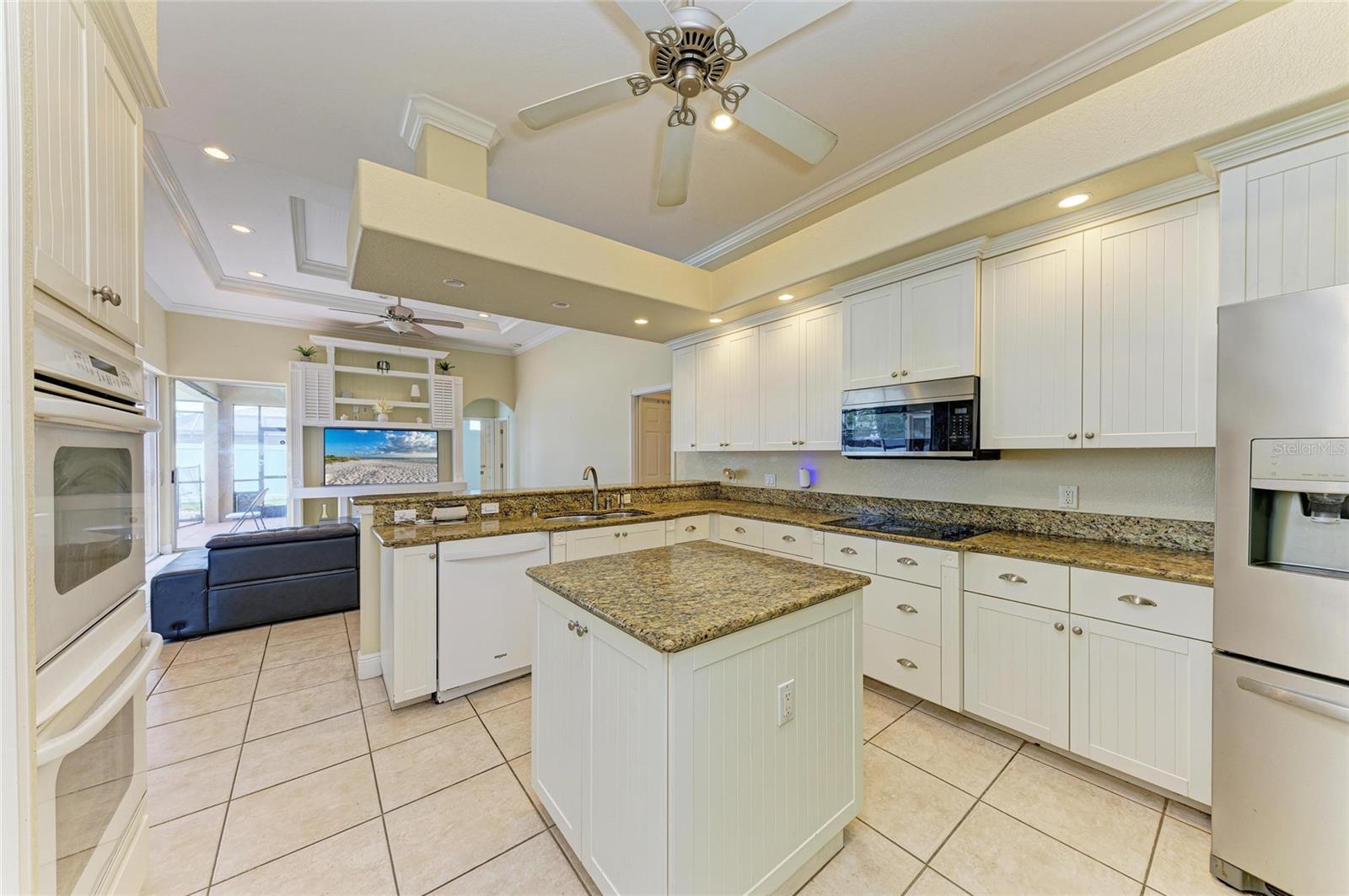 Image 22 of 60 For 23136 Langdon Avenue