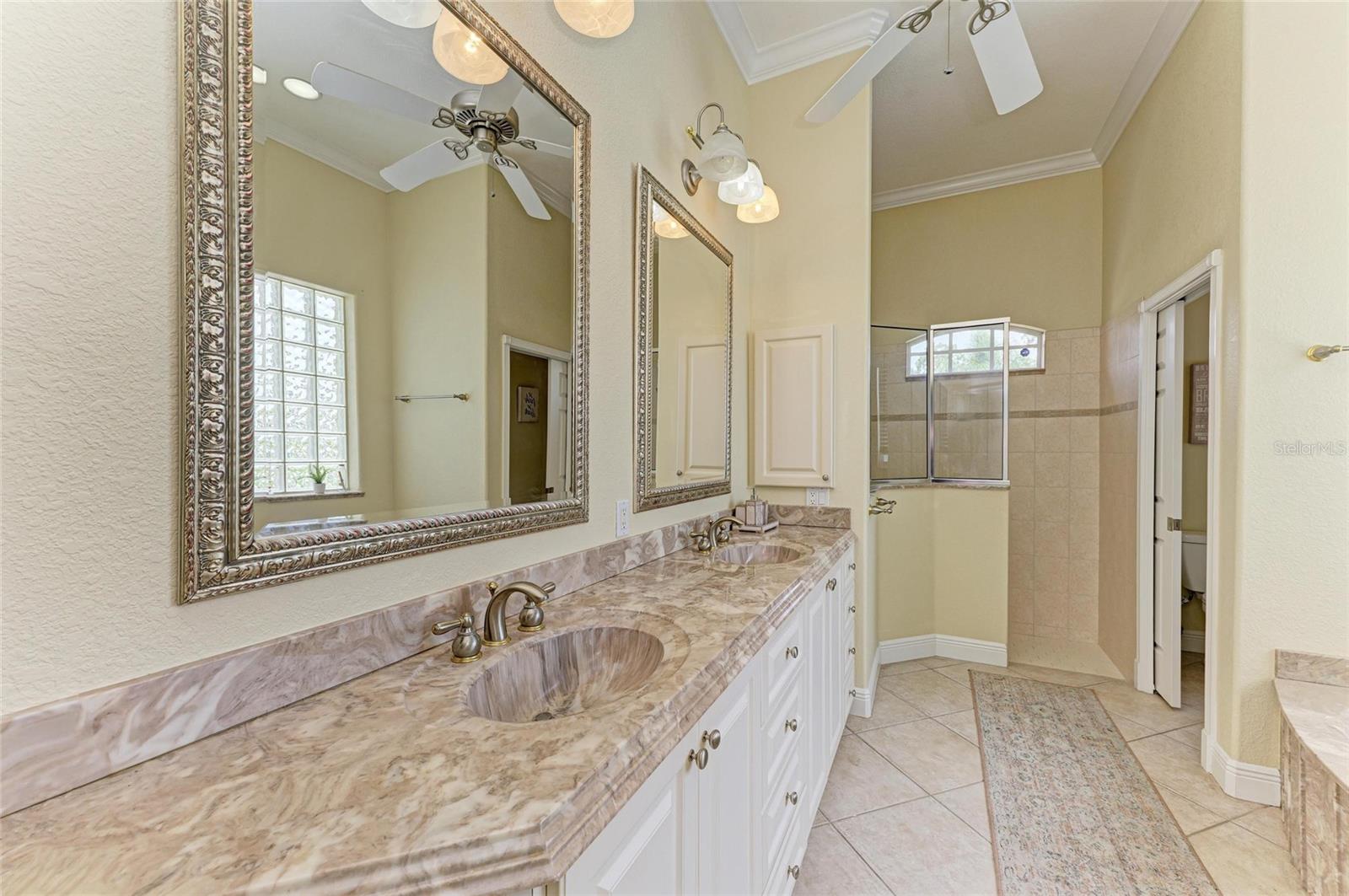 Image 40 of 60 For 23136 Langdon Avenue