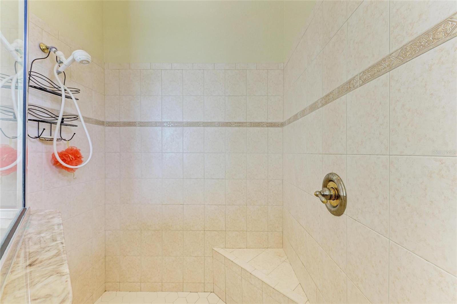Image 41 of 60 For 23136 Langdon Avenue