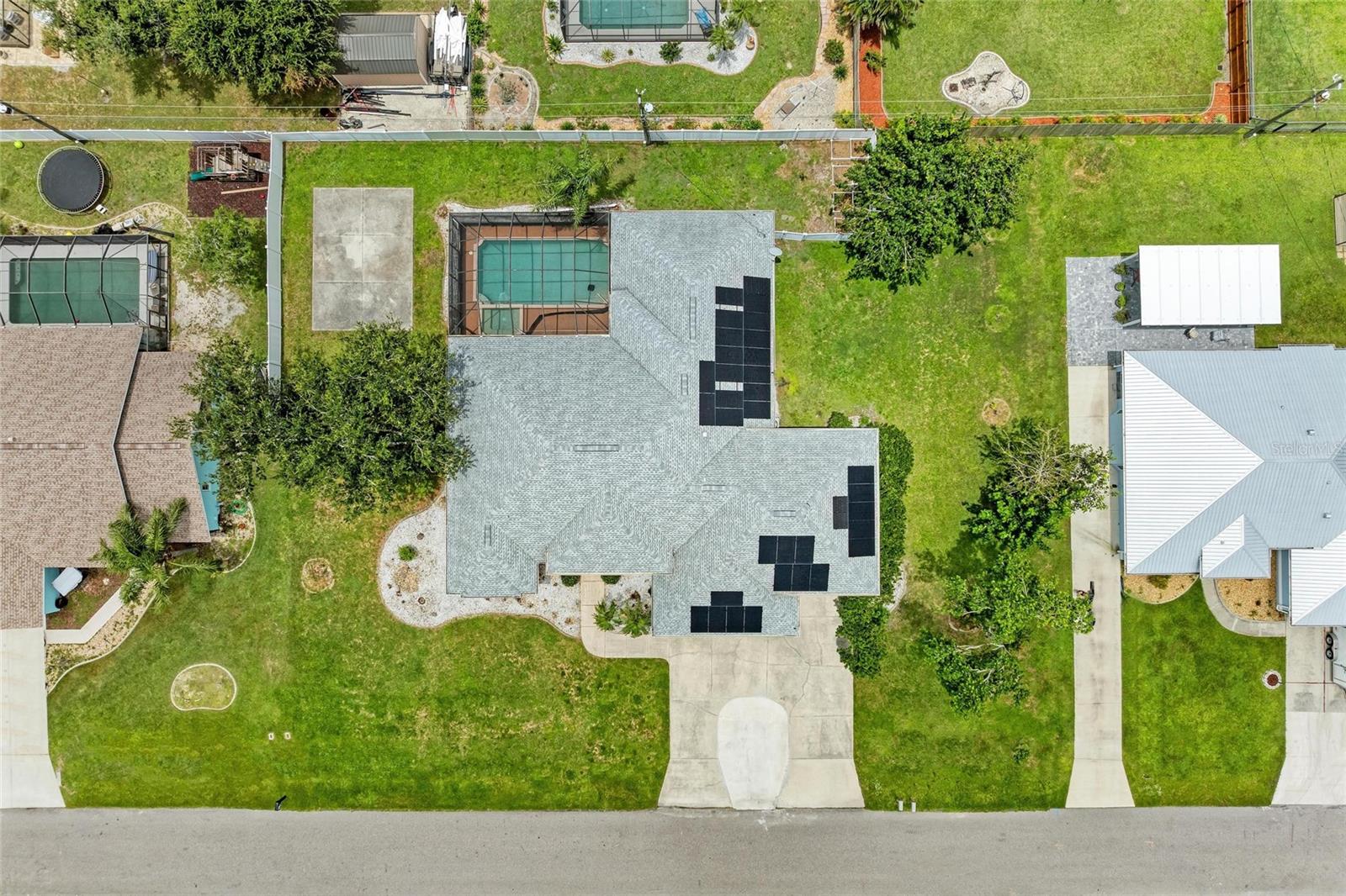 Image 54 of 60 For 23136 Langdon Avenue