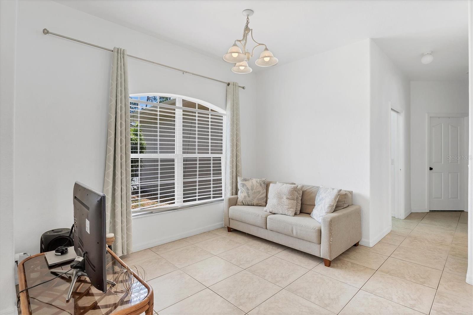 Image 11 of 37 For 4357 Mermell Circle