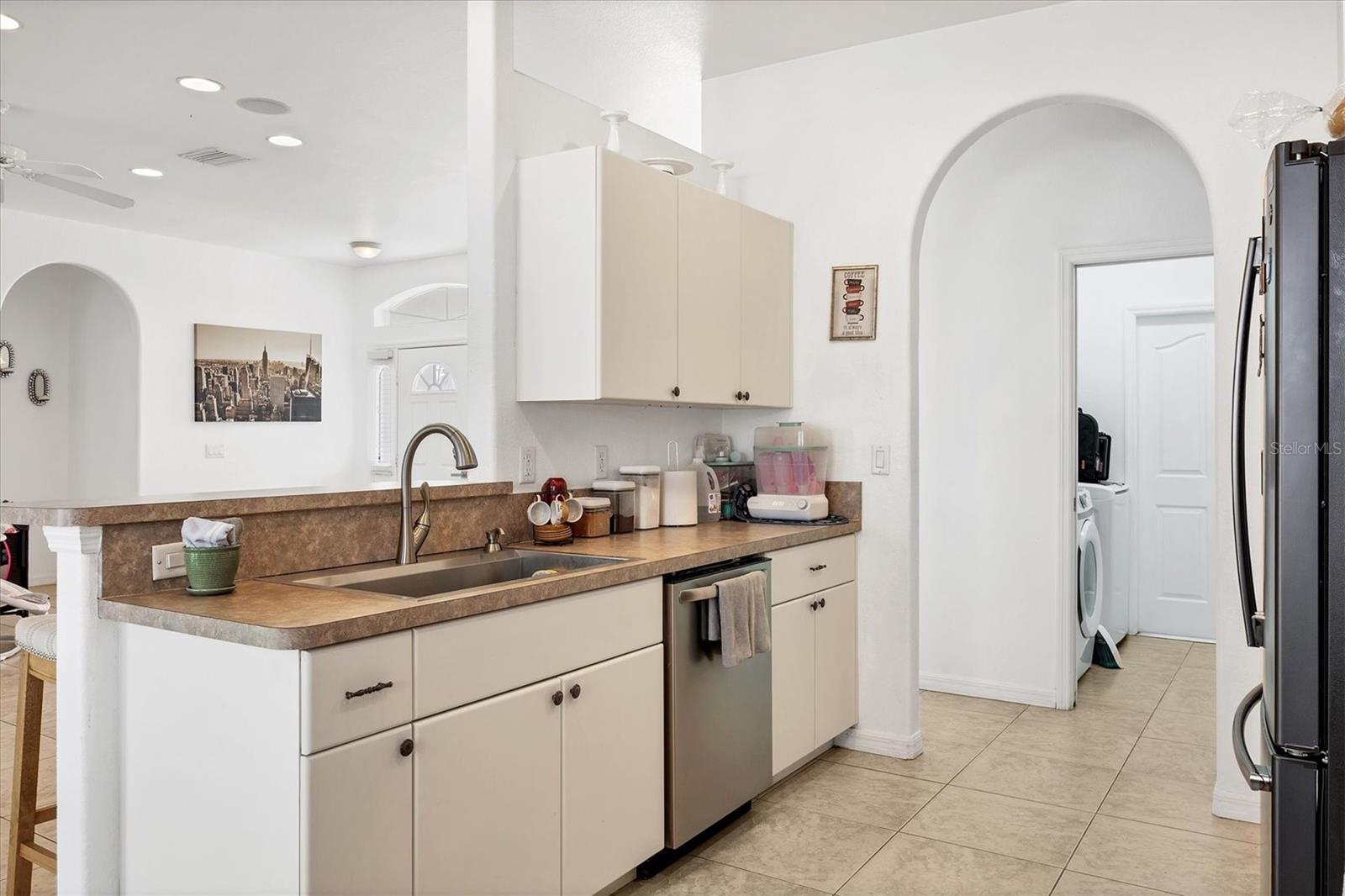 Image 14 of 37 For 4357 Mermell Circle