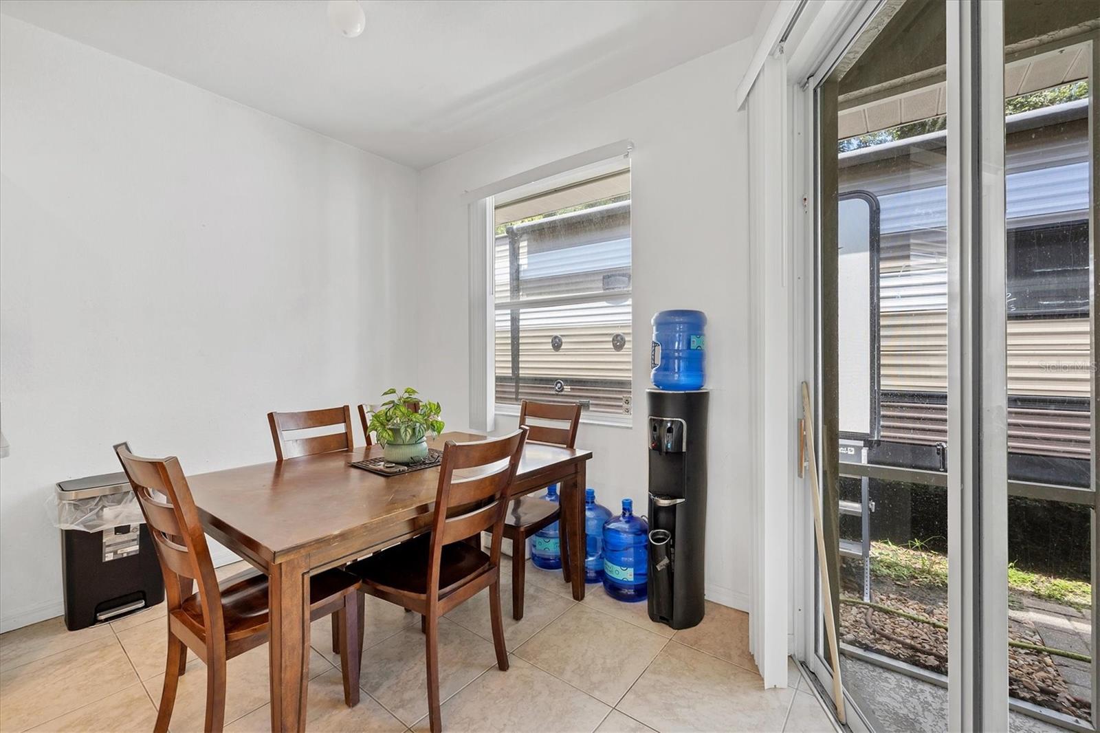 Image 17 of 37 For 4357 Mermell Circle