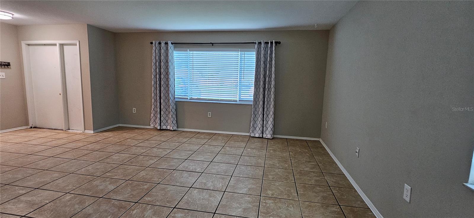 Image 3 of 15 For 2842 Indianwood Drive