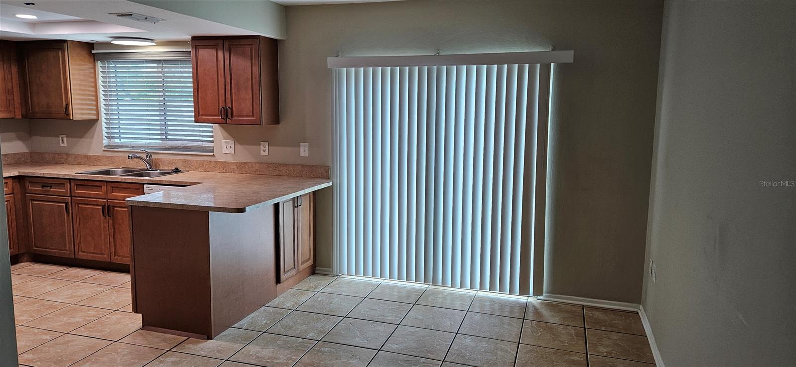 Image 7 of 15 For 2842 Indianwood Drive