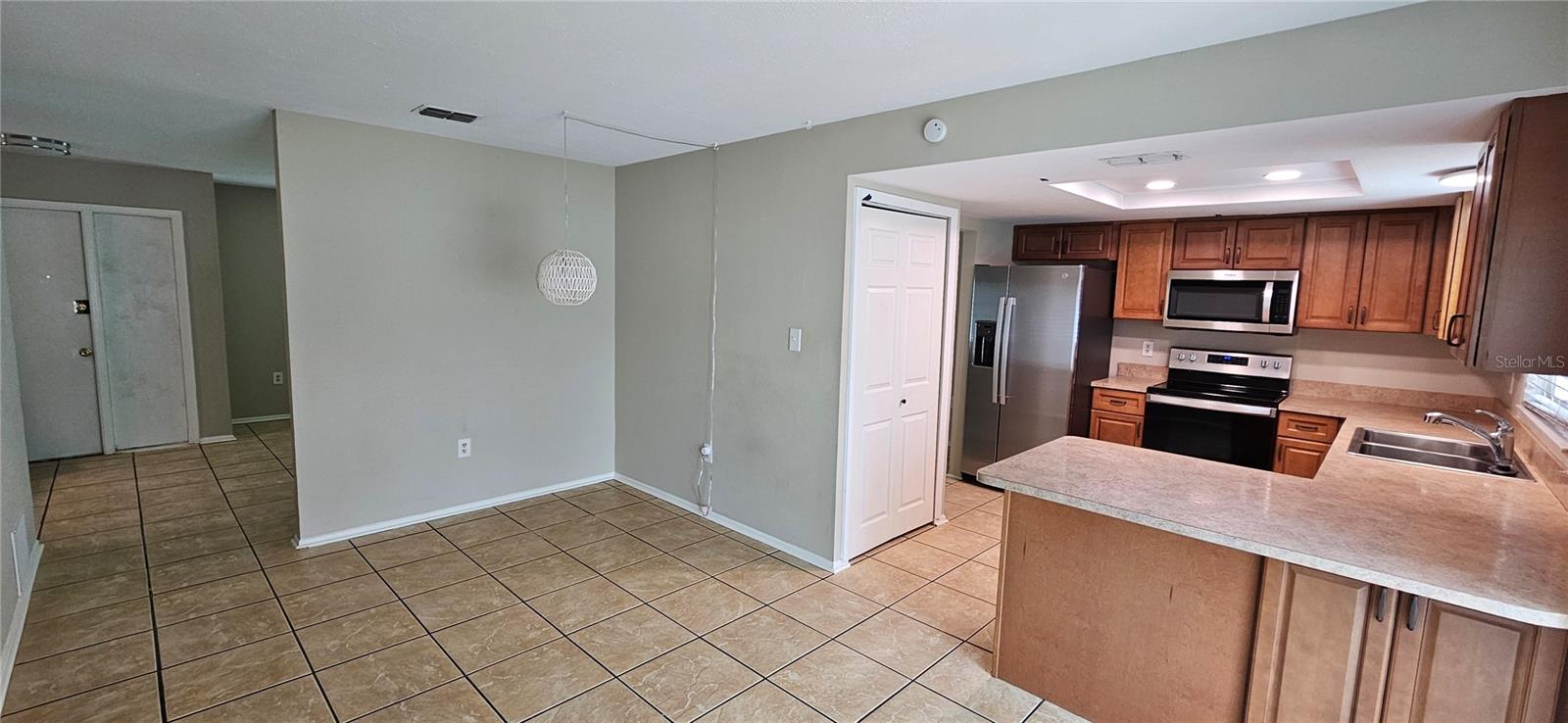Image 8 of 15 For 2842 Indianwood Drive