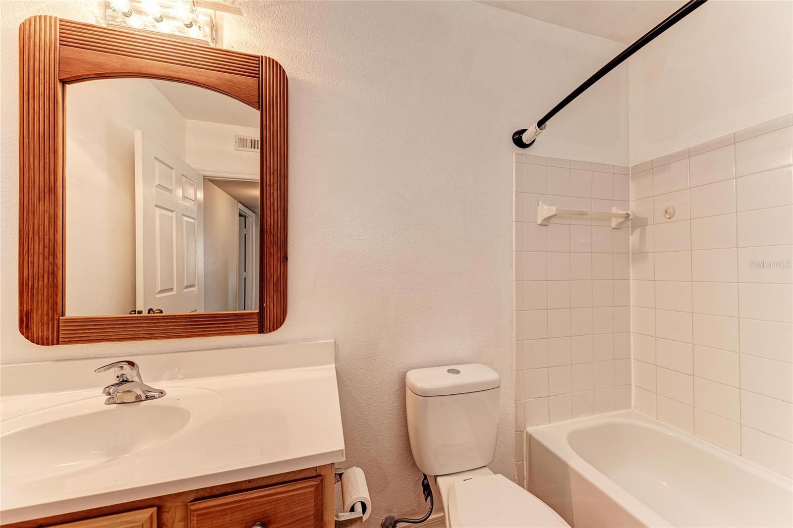 Image 23 of 31 For 1030 Villagio Circle 103