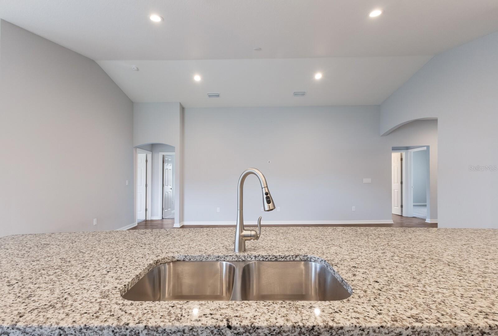 Image 11 of 36 For 5923 162nd Avenue E