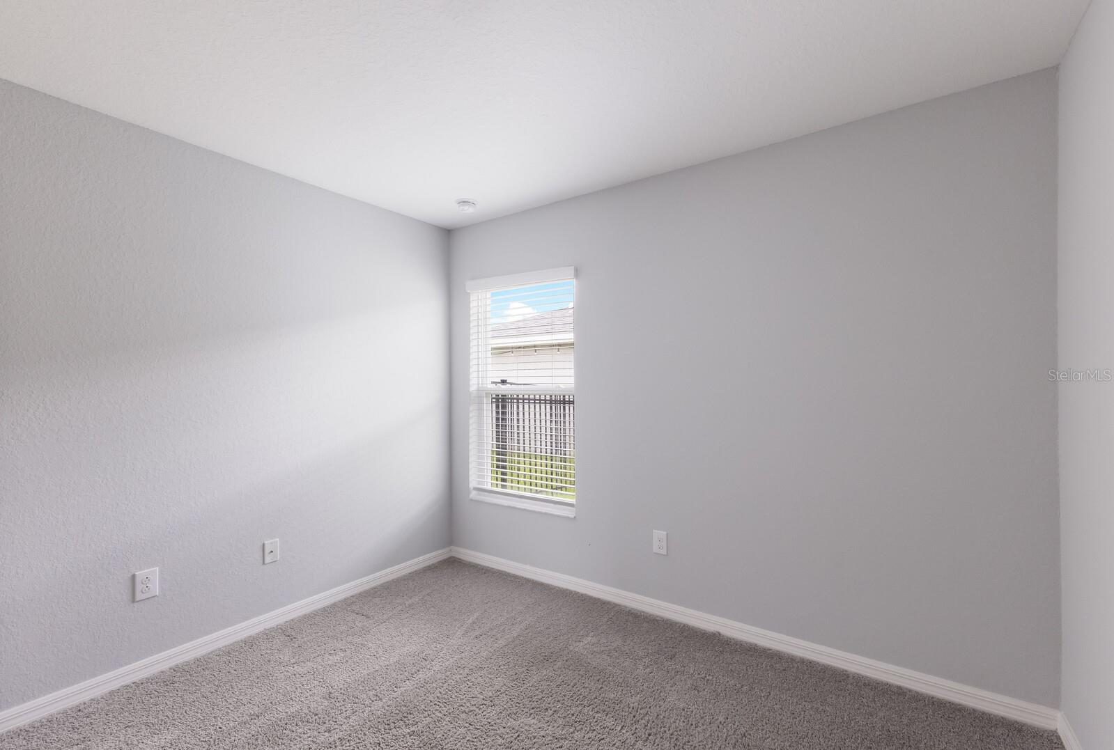 Image 23 of 36 For 5923 162nd Avenue E