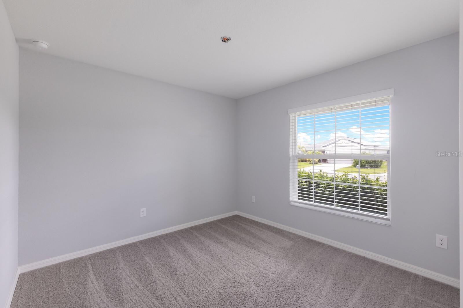 Image 24 of 36 For 5923 162nd Avenue E