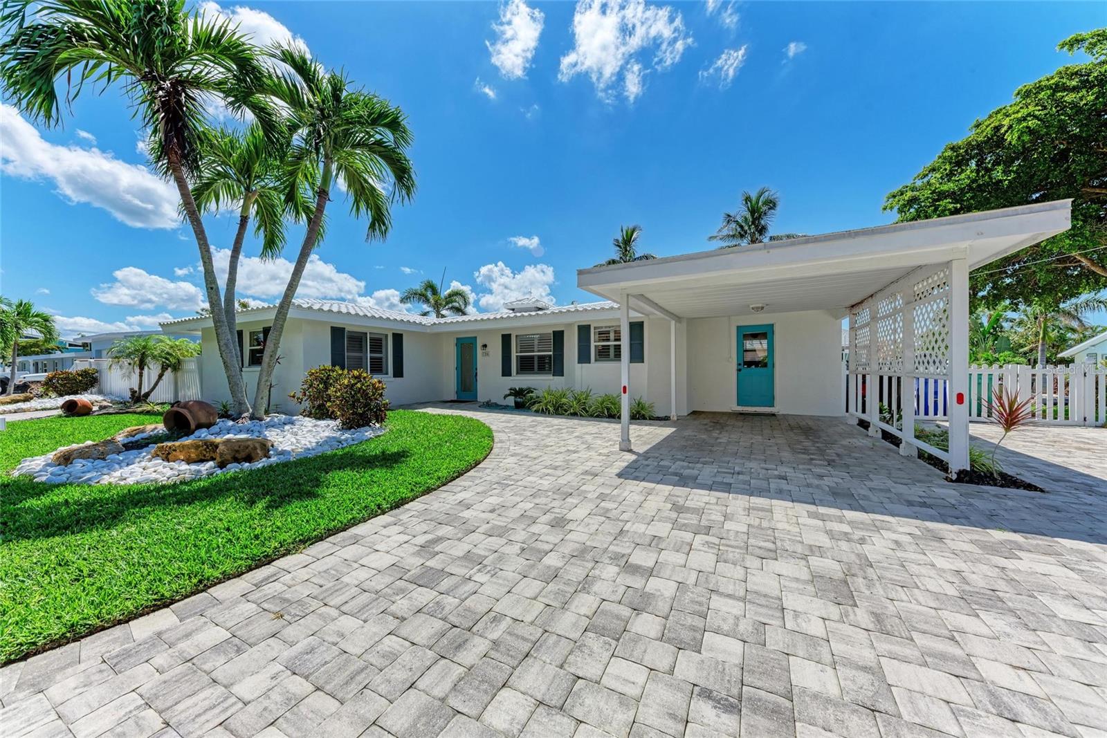 Image 9 of 57 For 726 Jungle Queen Way
