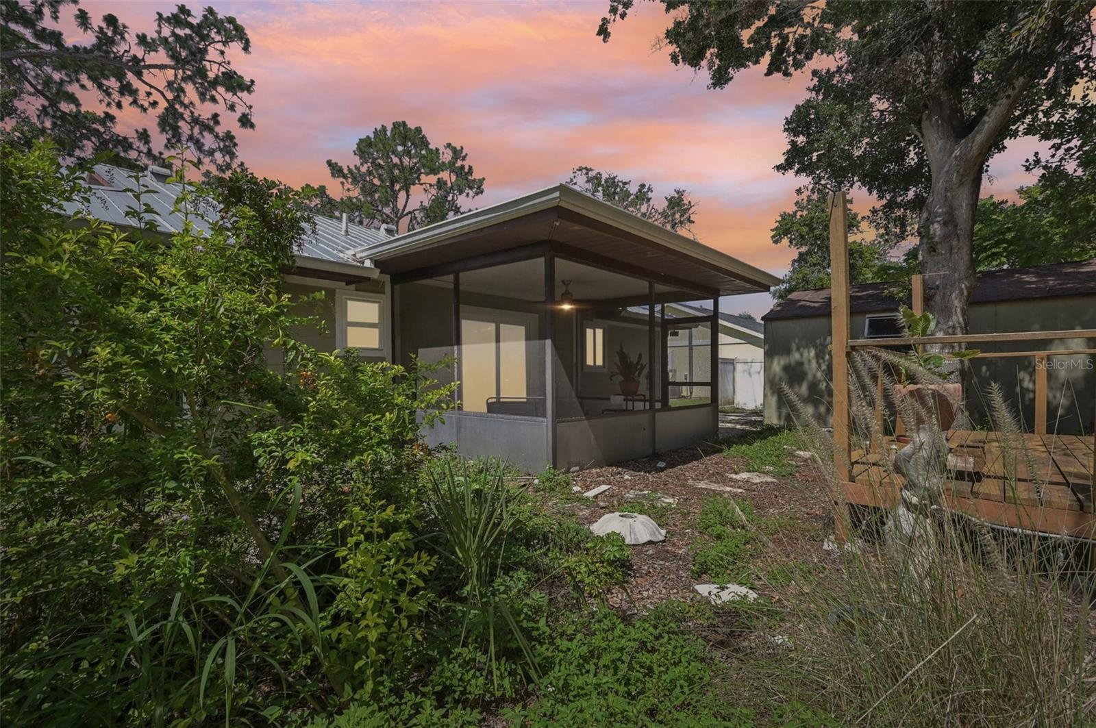 Image 25 of 28 For 4023 Hina Drive