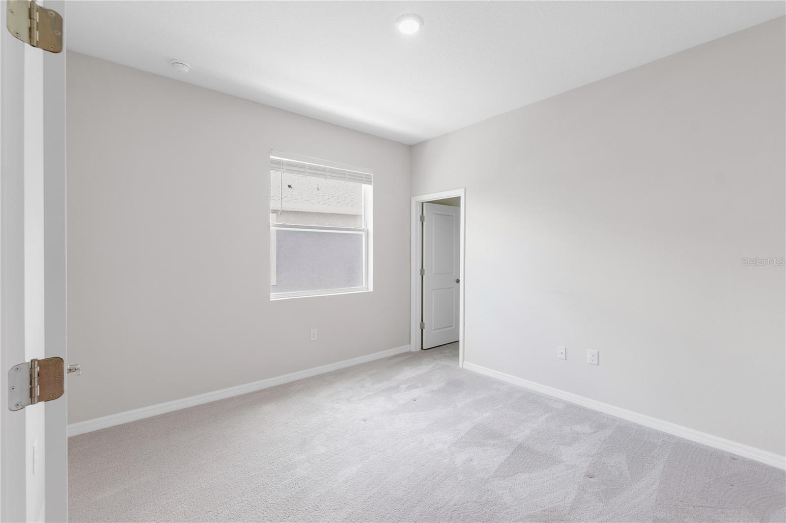 Image 18 of 30 For 407 157th Court E