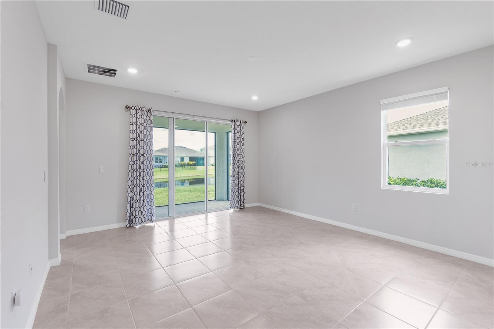 Image 5 of 30 For 407 157th Court E
