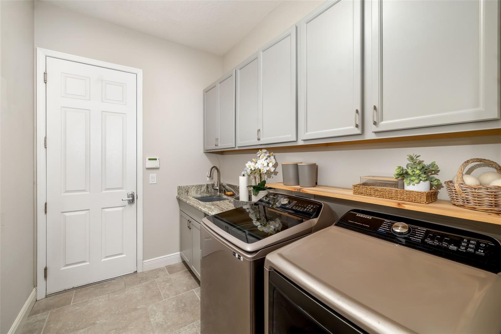 Image 15 of 79 For 408 166th Street E