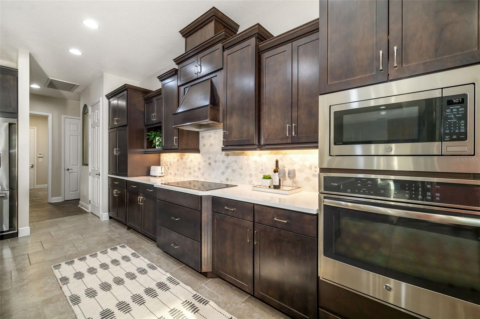 Image 26 of 79 For 408 166th Street E