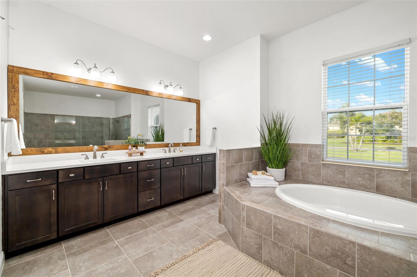 Image 4 of 79 For 408 166th Street E